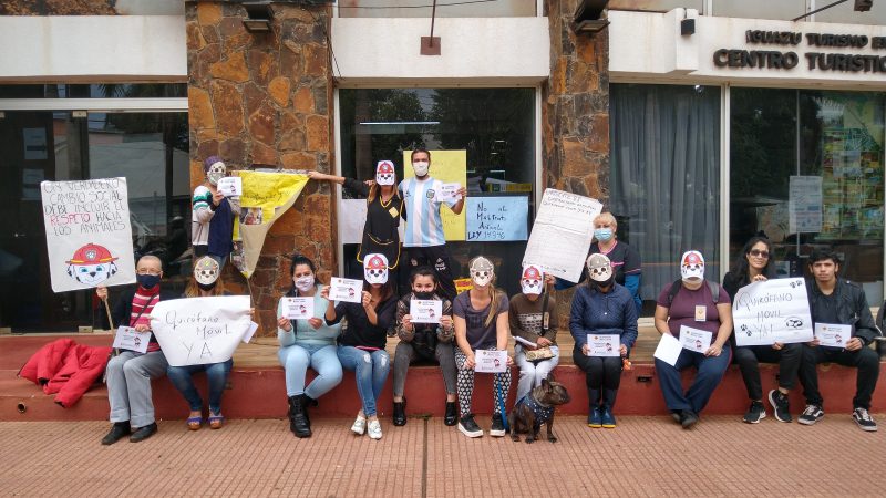 Iguazú: Bajo la consigna ¡Quirófano móvil Ya! Se manifestaron frente al ITUREM