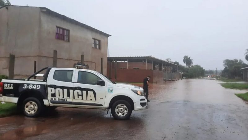 En Iguazú 30 viviendas fueron afectadas por el temporal que se desató cerca del mediodía