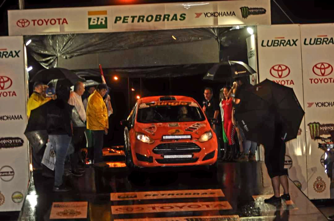 Rally Sudamericano: La dupla Zarza-Espinola largó en Encarnación