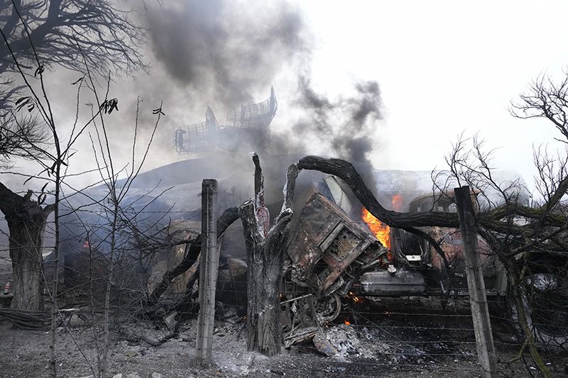 Ucrania informó 57 muertos y 169 heridos en el primer día de incursión rusa a su territorio