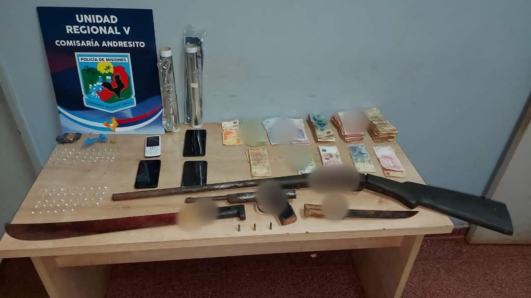 Tenían cocaína, dinero efectivo y armas de fuego, los relacionan con el narcomenudeo