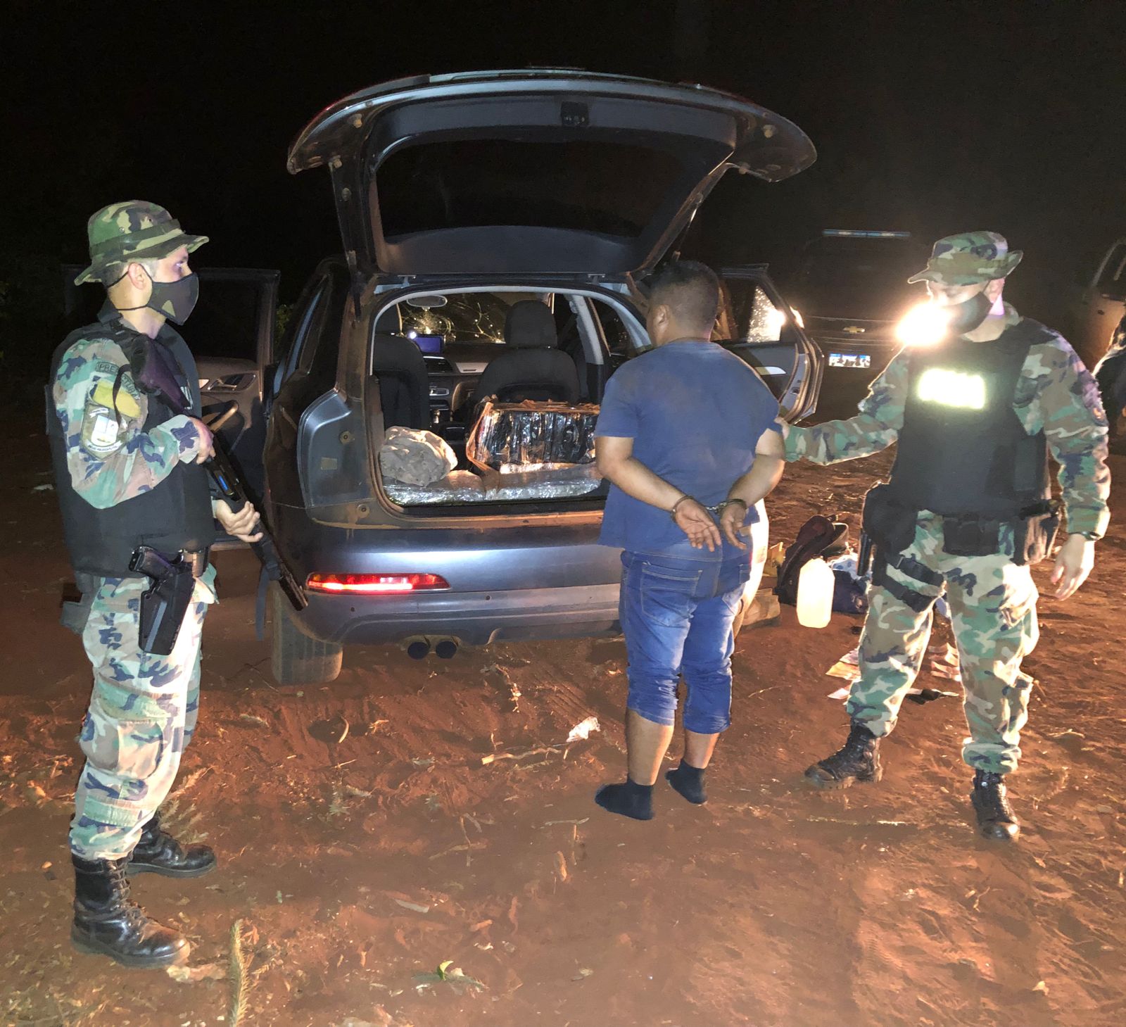 Prefectura secuestró 121 kilos de marihuana y detuvo a un hombre