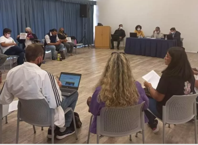 Docentes autoconvocados aceptaron la propuesta salarial del gobierno y se cerró el conflicto