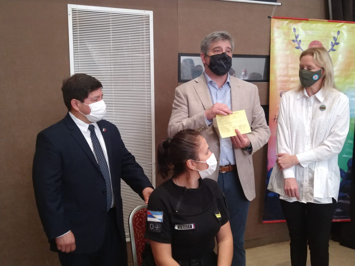 Semana de vacunación de las Américas, inoculan a personal esencial