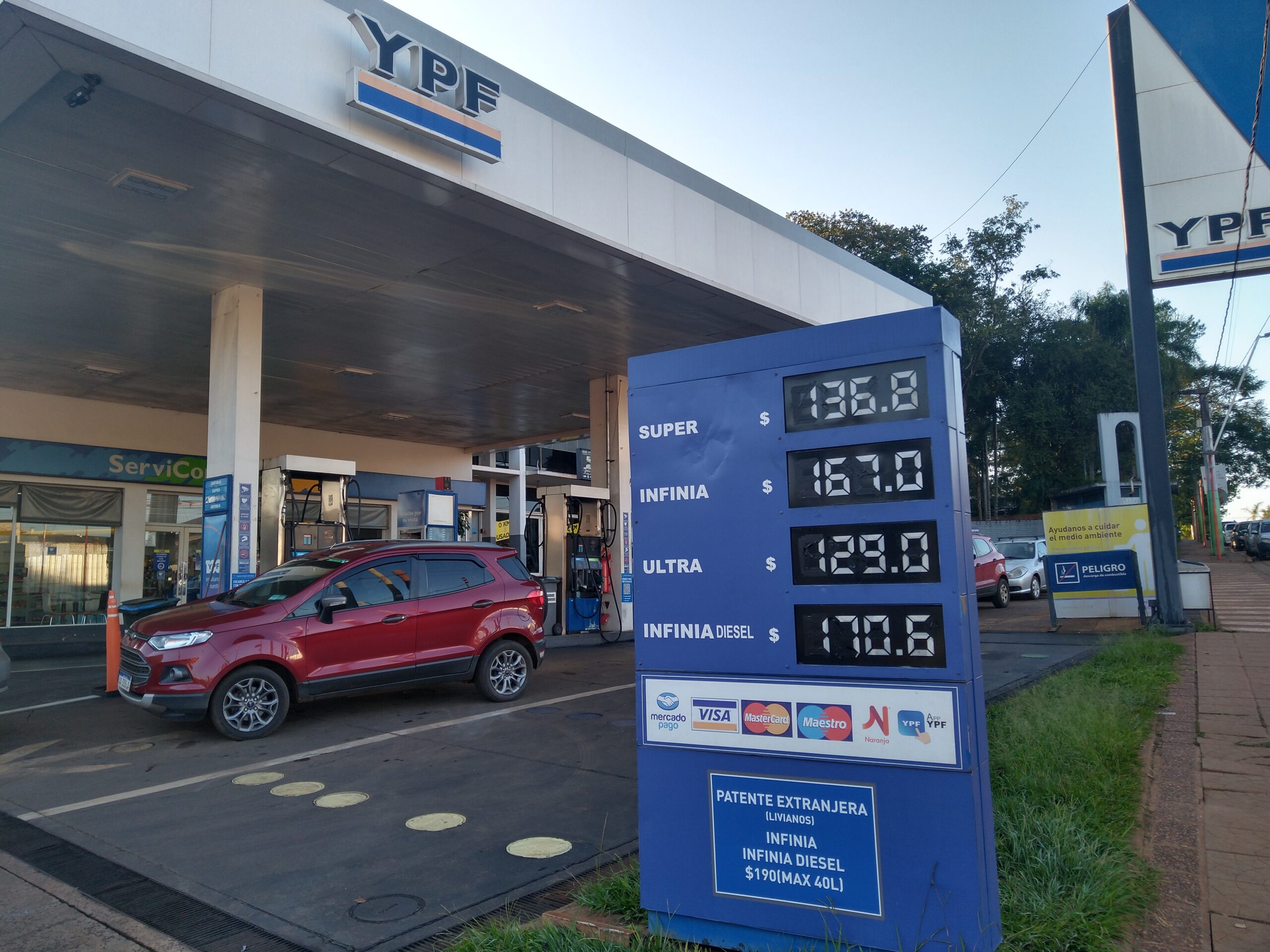 YPF aumentó entre un 11 y 16 % los productos en Iguazú