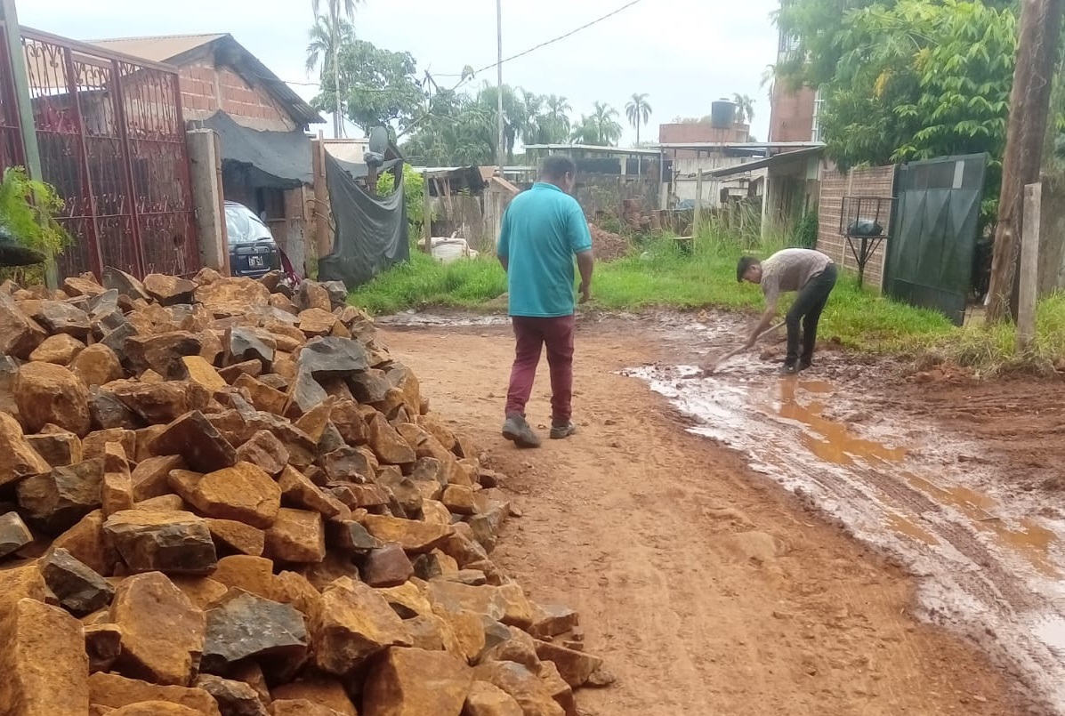 Vecinos reclaman obras de infraestructura en calles intransitables del B° 1 de mayo