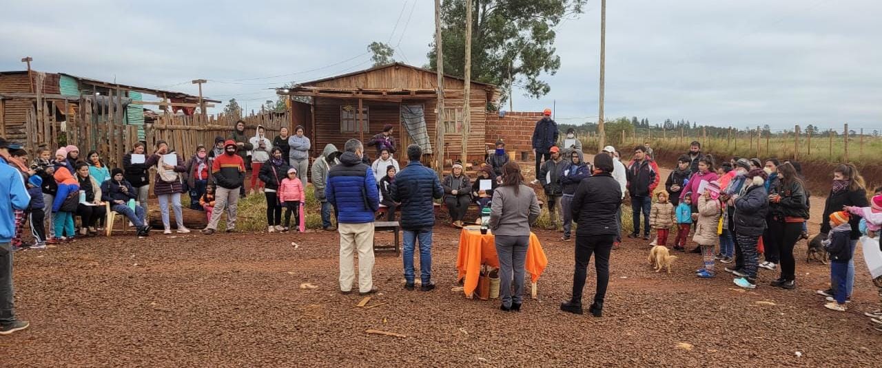 Más de 140 familias del barrio “Alberto Fernández” regularizaran la conexión de energía eléctrica