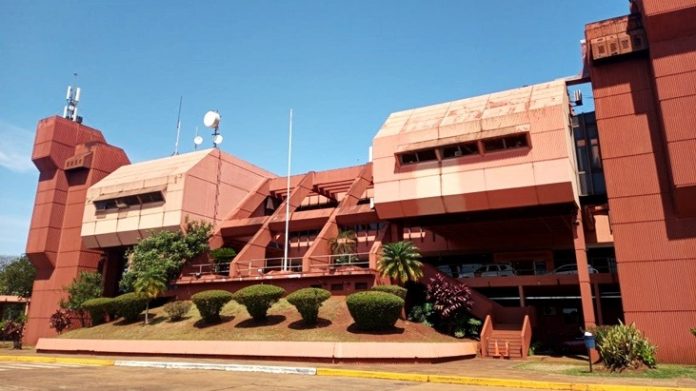 Cierre del aeropuerto de Posadas: horarios de micros directos entre el Aeropuerto de Iguazú y Posadas