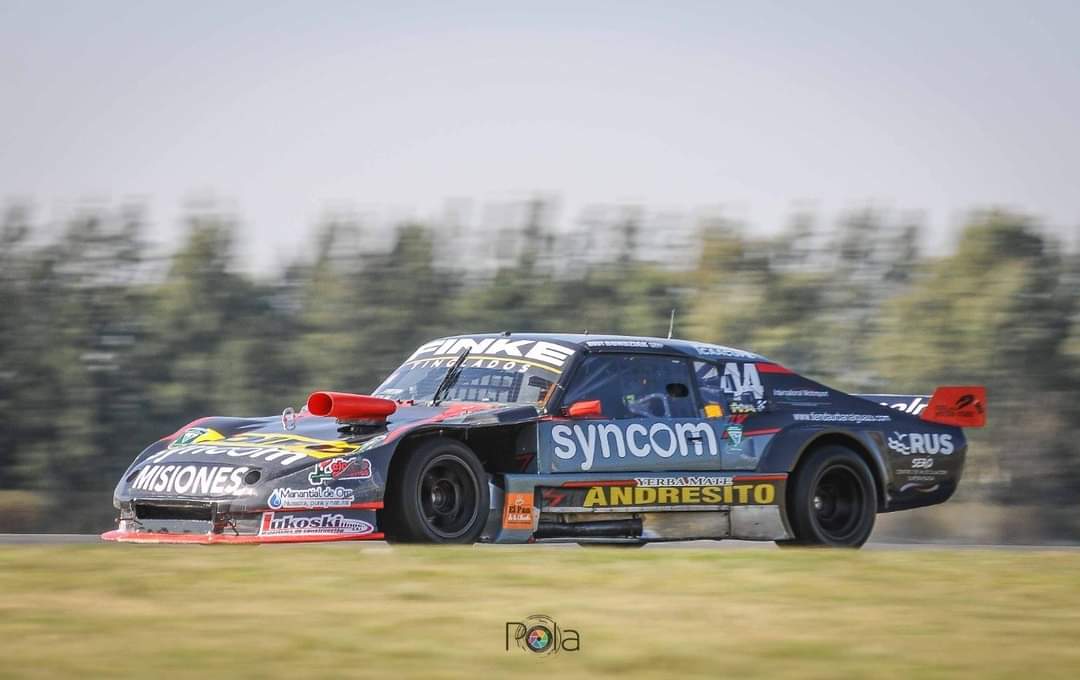 Bundziak sale a defender la punta del campeonato del TC Mouras en La Plata