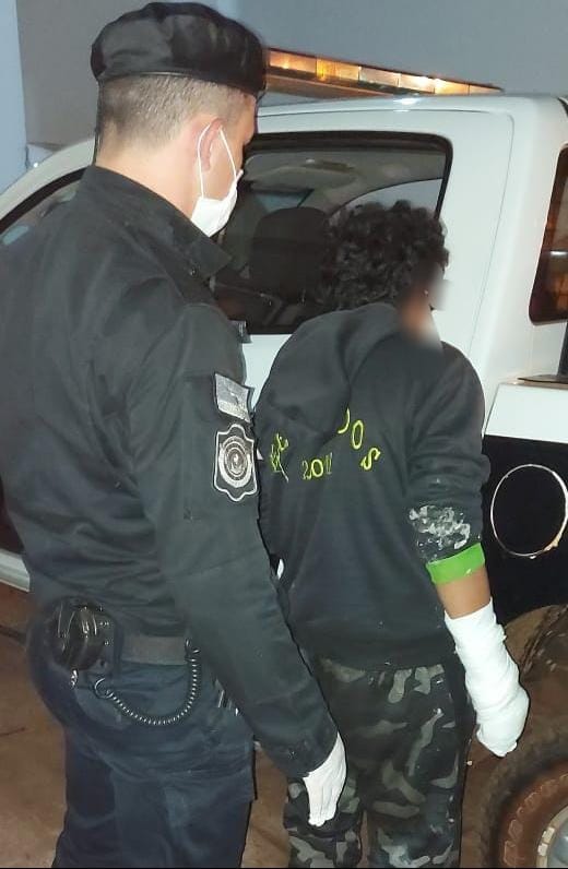 Detuvieron a un joven por agredir a una menor con un cuchillo