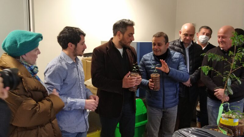 Cabandié recorrió el IMiBio junto al gobernador Oscar Herrera Ahuad