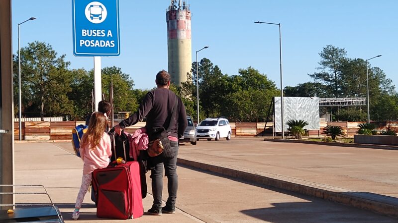 Por falta de pasajeros no comenzó a operar la linea especial entre Aeropuerto de Iguazú y Posadas