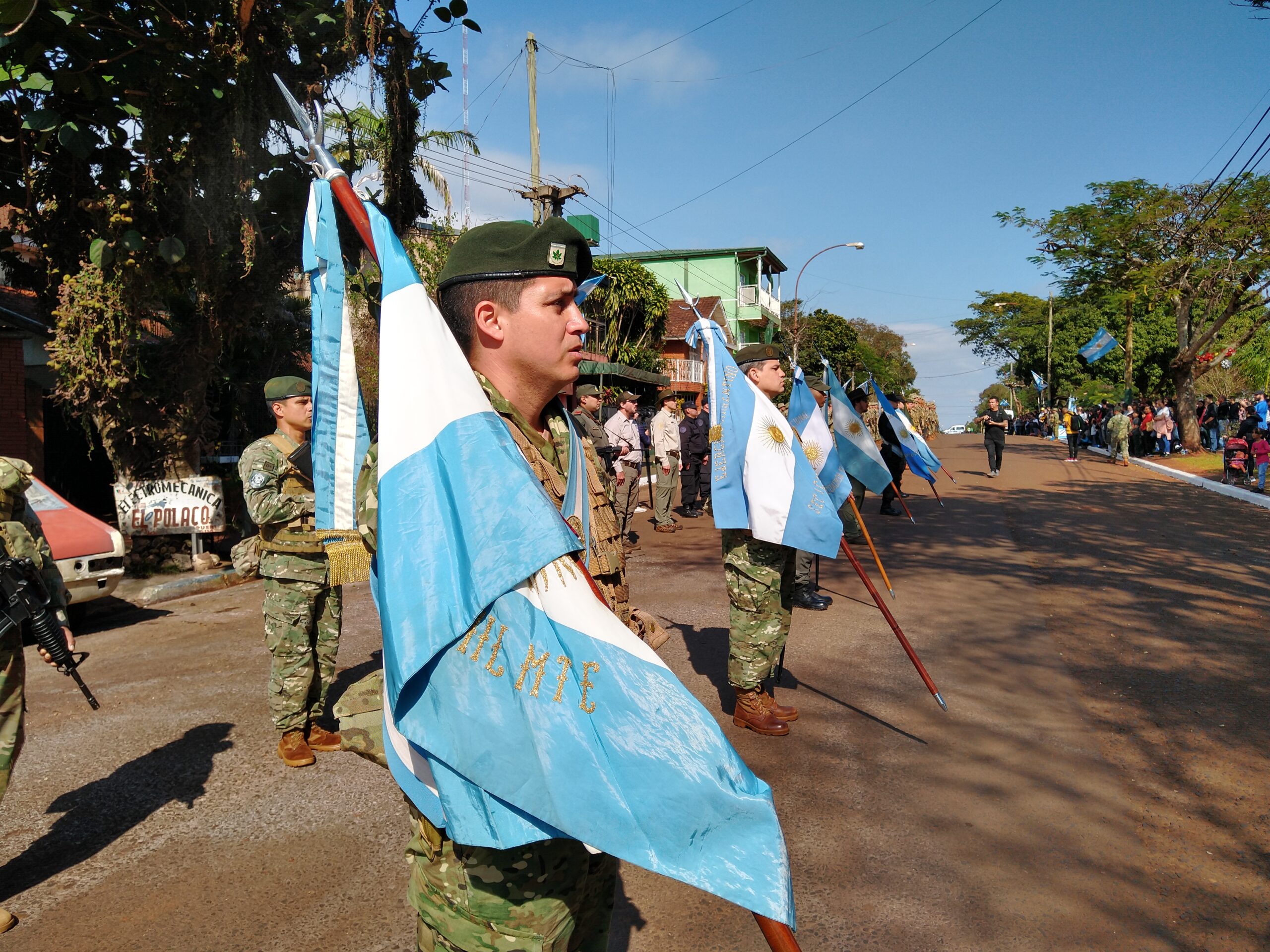 Soldados egresados de la escuela Militar de Monte juraron lealtad a la bandera