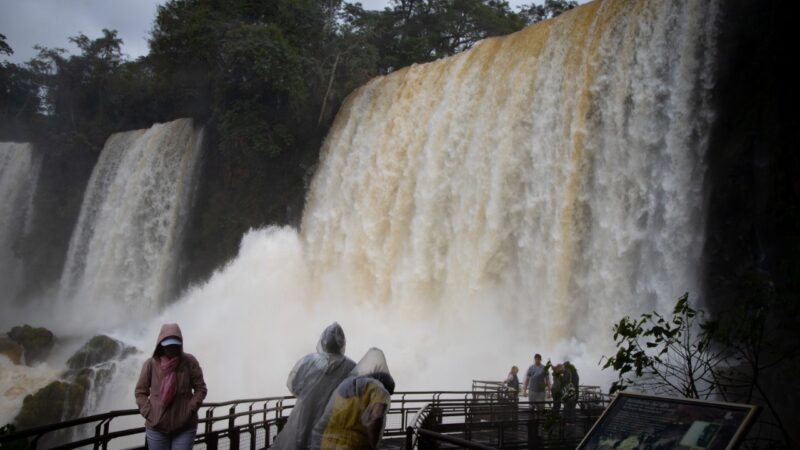 Desde hoy los turistas vuelven a disfrutar de la imponente vista de la Garganta del Diablo