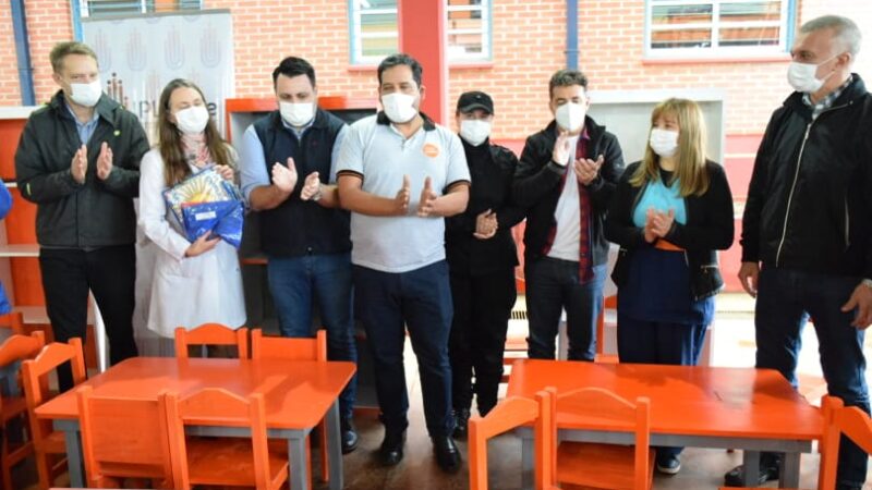 IPLyC Social entregó kits de muebles