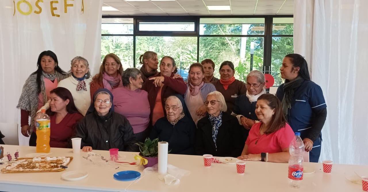 Después de 30 años las Hermanas Josefa y Eva dejan el Hogar de Ancianos San Ramón