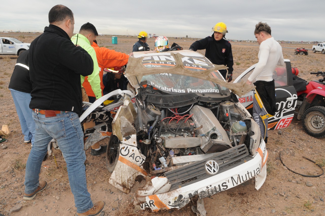 Facundo protagonizó un impresionante accidente en la final de la Clase 2. Bautista llegó 23°.