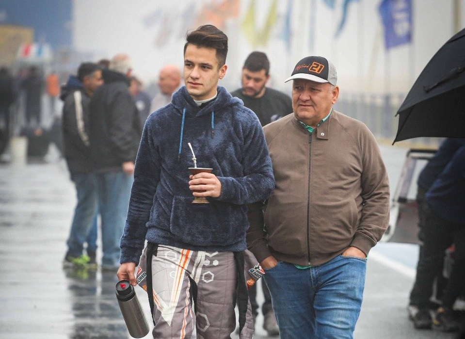 Bundziak rompió la transmisión y clasificó 23° en el TC Mouras en La Plata