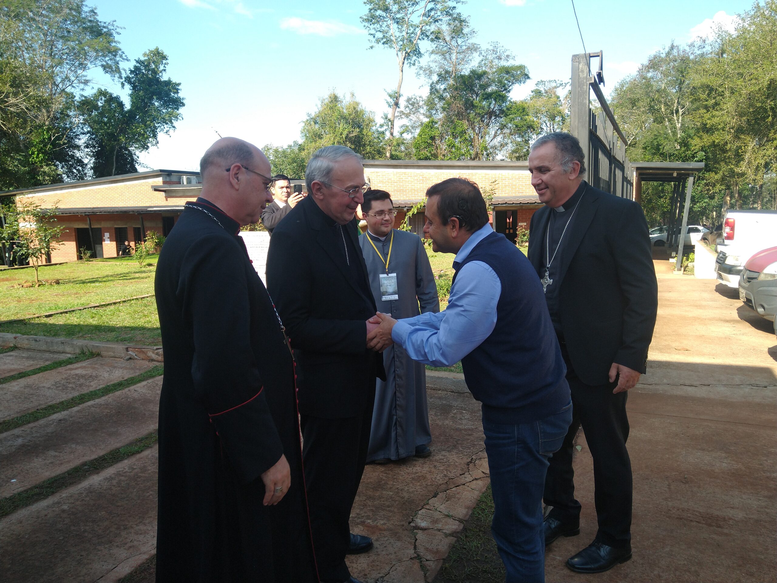 Hererra Ahuad participó de la apertura del Simposio de Teología y Catequesis en Puerto Iguazú