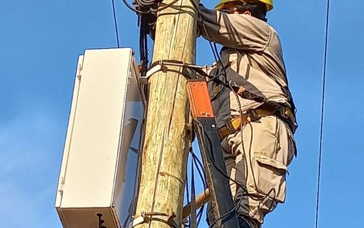 Instalaron nuevos transformadores en la localidad de Wanda