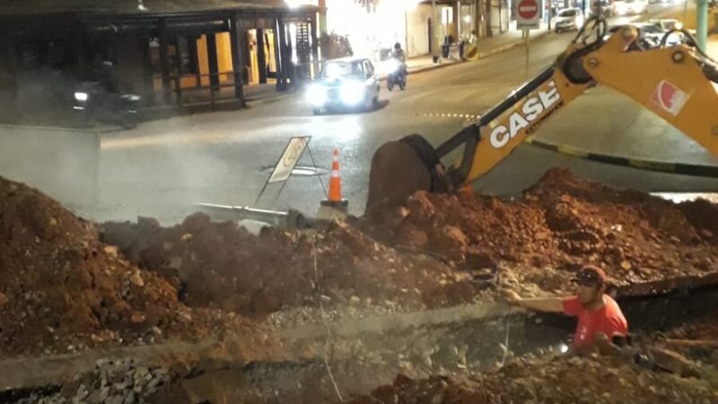 Un sector del centro de Iguazú esta sin agua potable por obras