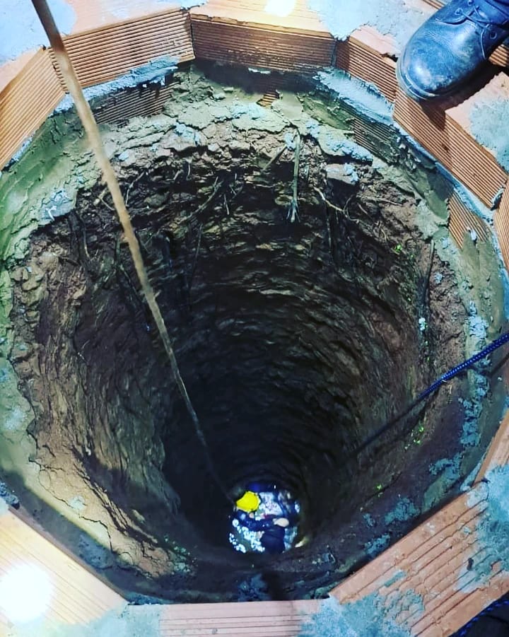 Rescataron a un hombre que cayó dentro de un pozo de agua en Wanda