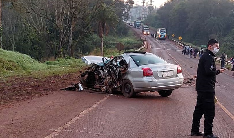 Wanda: Vehículo paraguayo colisionó con un colectivo de larga distancia