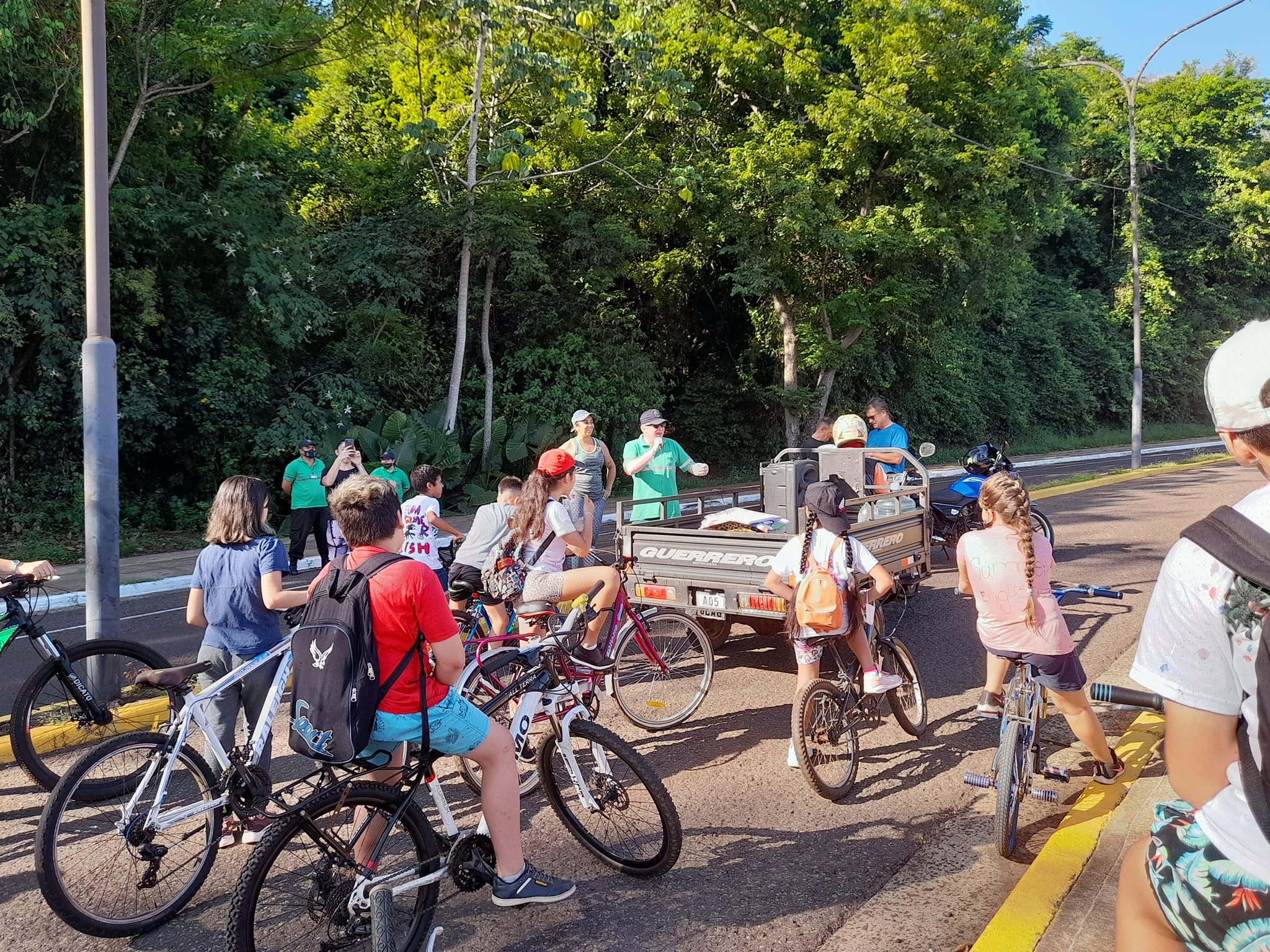 Bicicleteada solidaria: Deporte y amor al prójimo se complementan una sola actividad