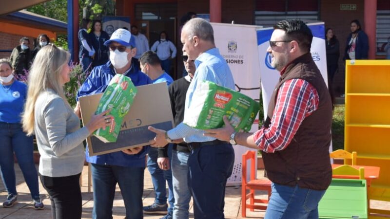 Brindaron asistencia a los vecinos de Azara