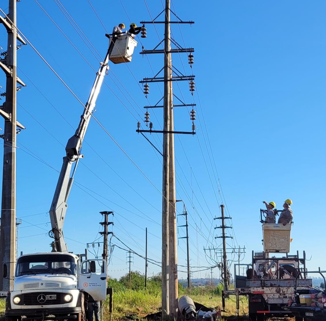 Finalizó la obra de postación en línea de doble terna 33 kV “San Ignacio – Garita”