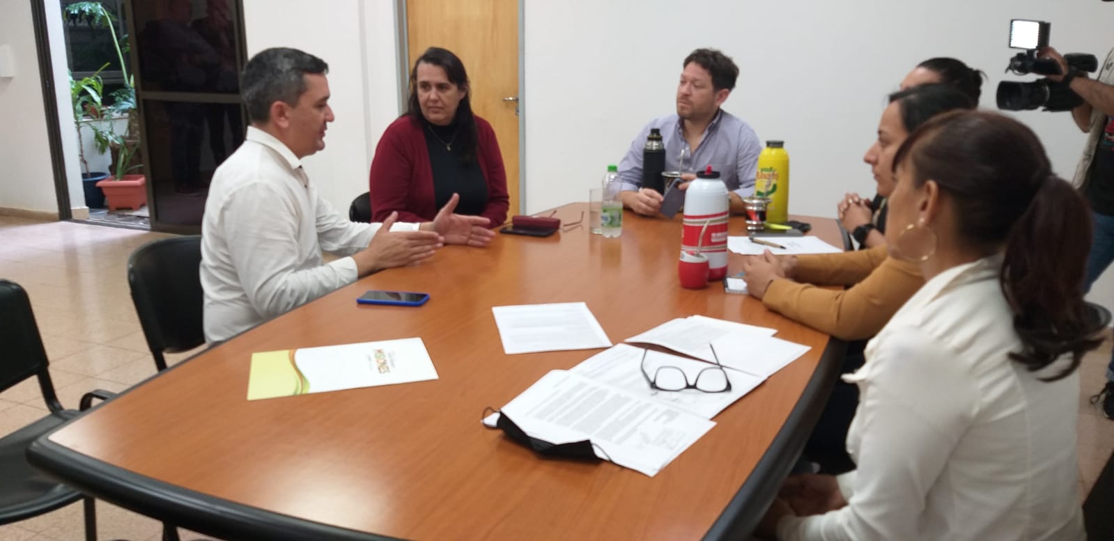 Turismo y Cibercrimen avanzan en estrategias para evitar fraudes