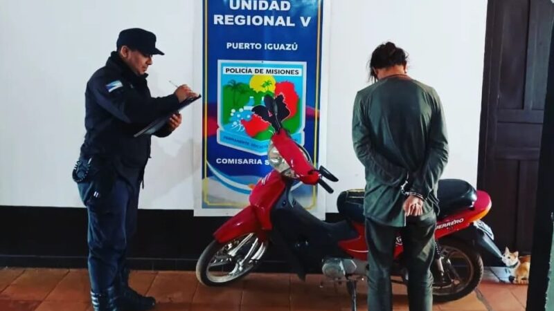 Recuperaron una moto robada en Puerto Iguazú: hay un detenido
