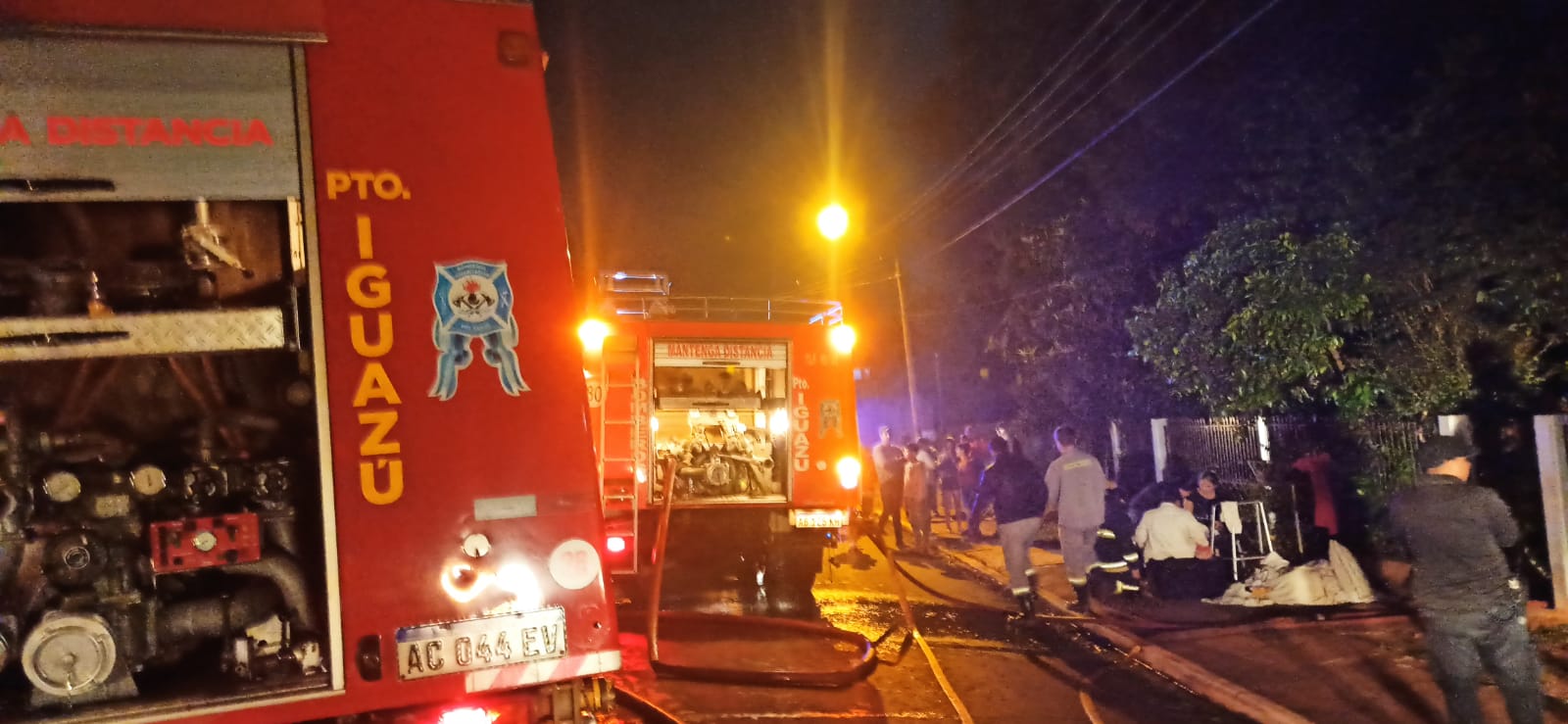 Bomberos salvaron una casa de ser consumida en su totalidad por el fuego
