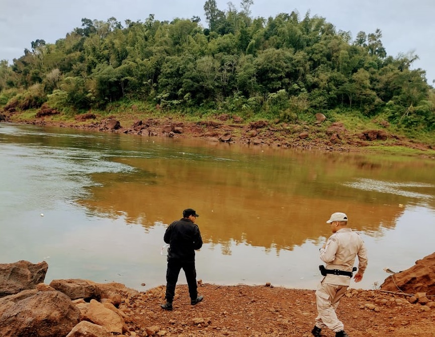 Hallaron en el rio Paraná el cuerpo de la mujer que era buscada en Foz do Iguazú