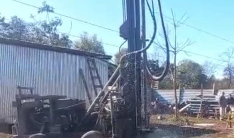 Iguazú: Vecinos del barrio Los Yerbales están mas cerca de contar con agua potable