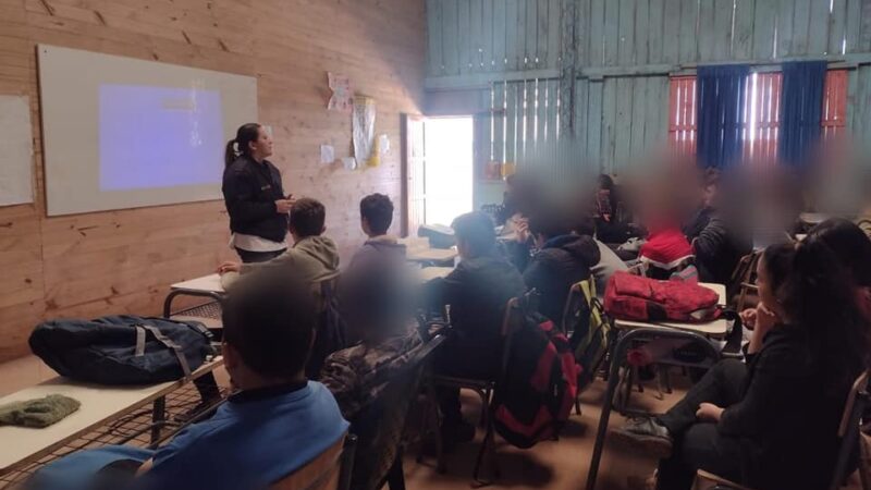 Realizaron charlas educativas y de concientización en la EFA de la localidad de Wanda