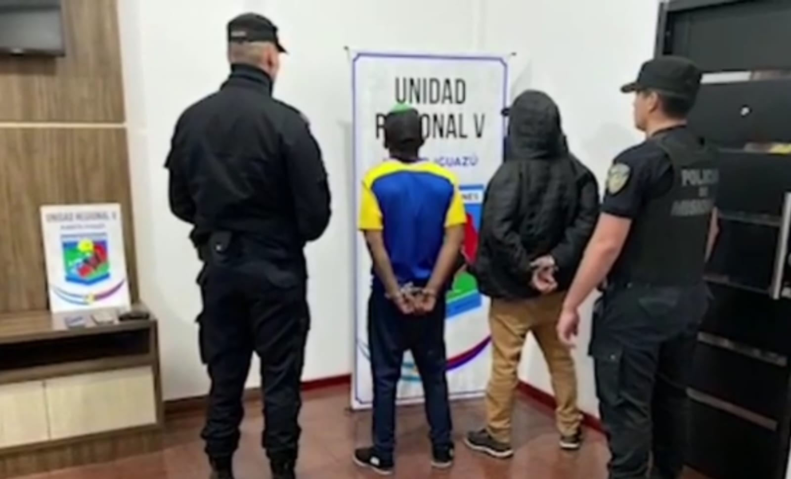 Arrestaron a dos hombres por un robo a mano armada y le secuestraron cocaína