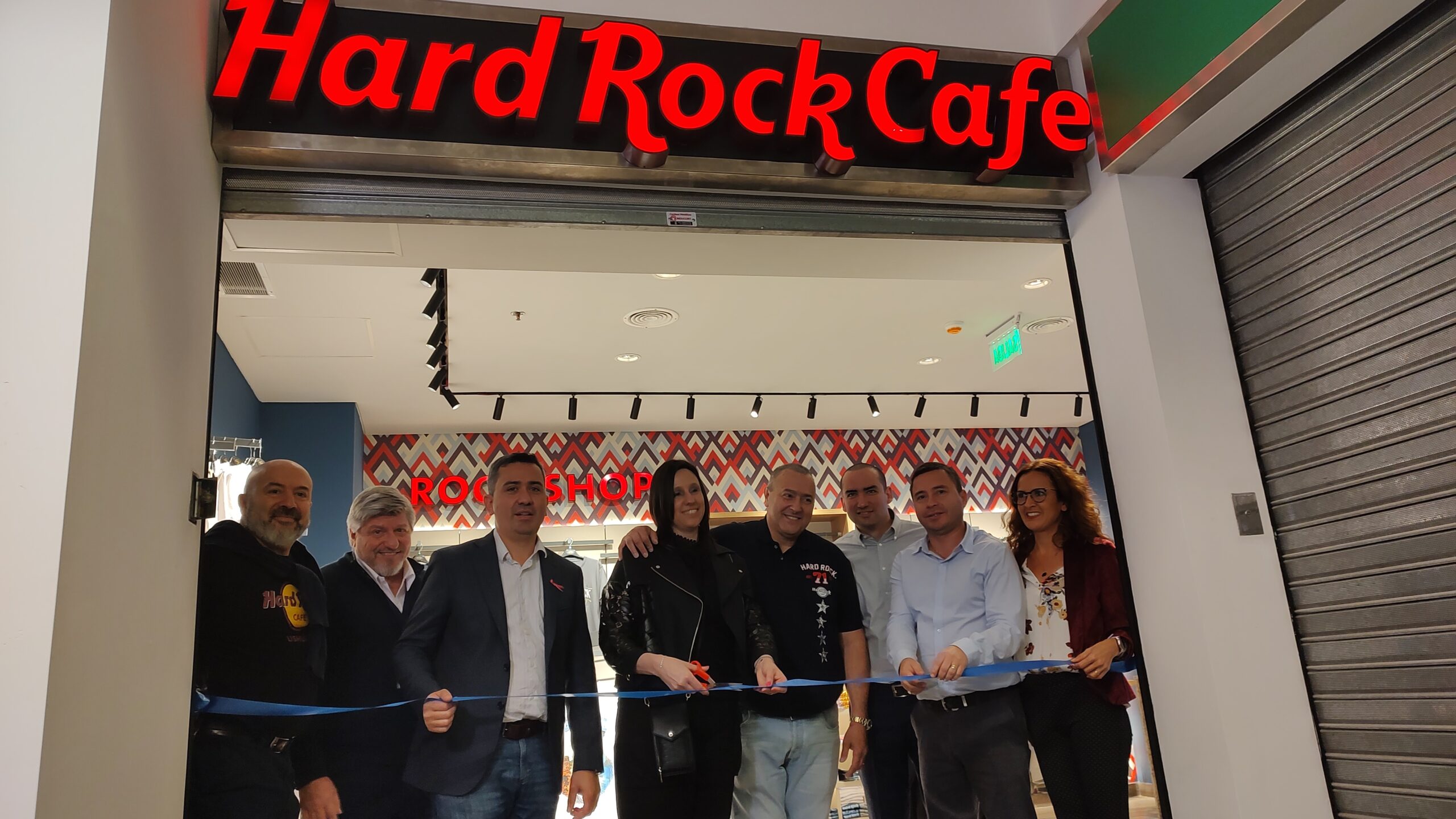 Hard Rock inauguró su primer local en Iguazú y prometió desembarcar en Posadas próximamente