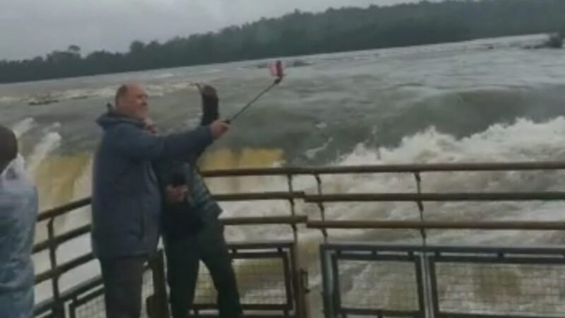 Cerraron el circuito Garganta del Diablo por la crecida del rio Iguazú