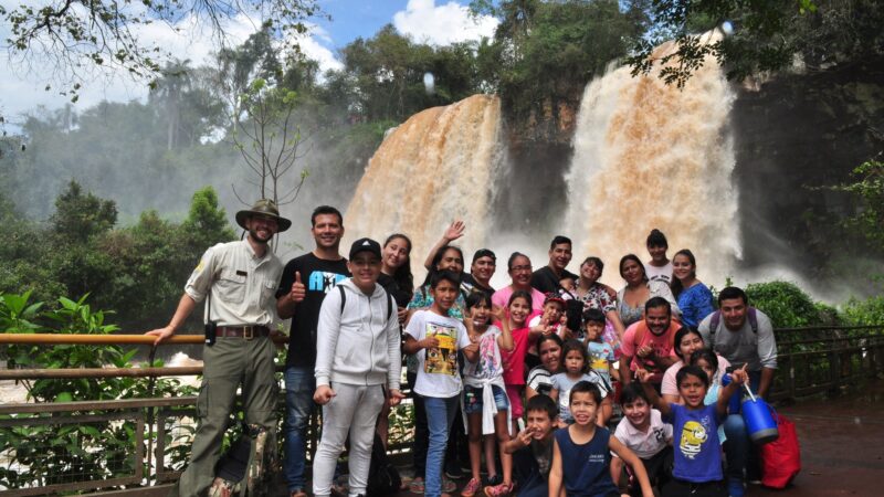 Más de 340 niños de merenderos visitaron el Parque Nacional Iguazú