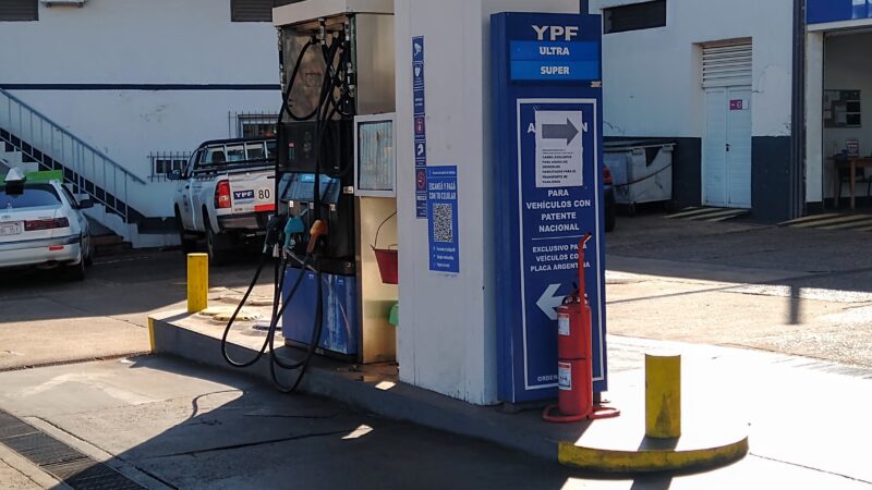 YPF aumentó el valor del litro de combustible para extranjeros esta medianoche