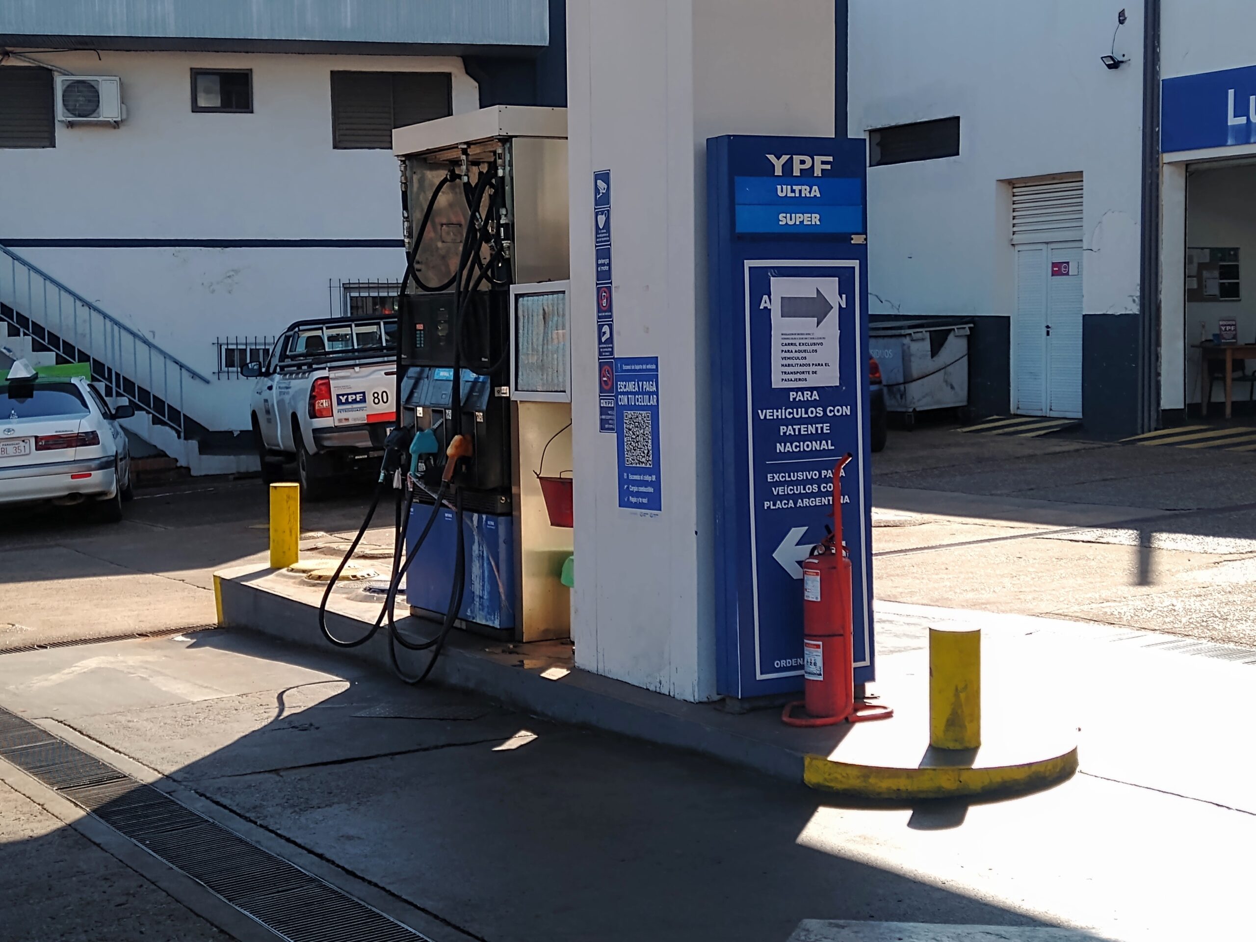 YPF aumentó el valor del litro de combustible para extranjeros esta medianoche