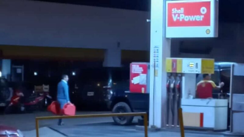 Preocupación y enojo por parte de los ciudadanos de Iguazú ante la falta de control en la venta de combustible