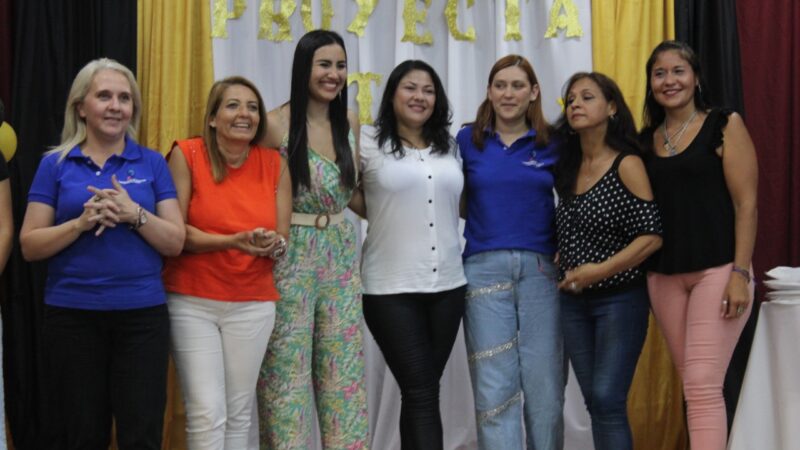 Egresar: 1000 estudiantes retomaron estudios y lograron el título secundario