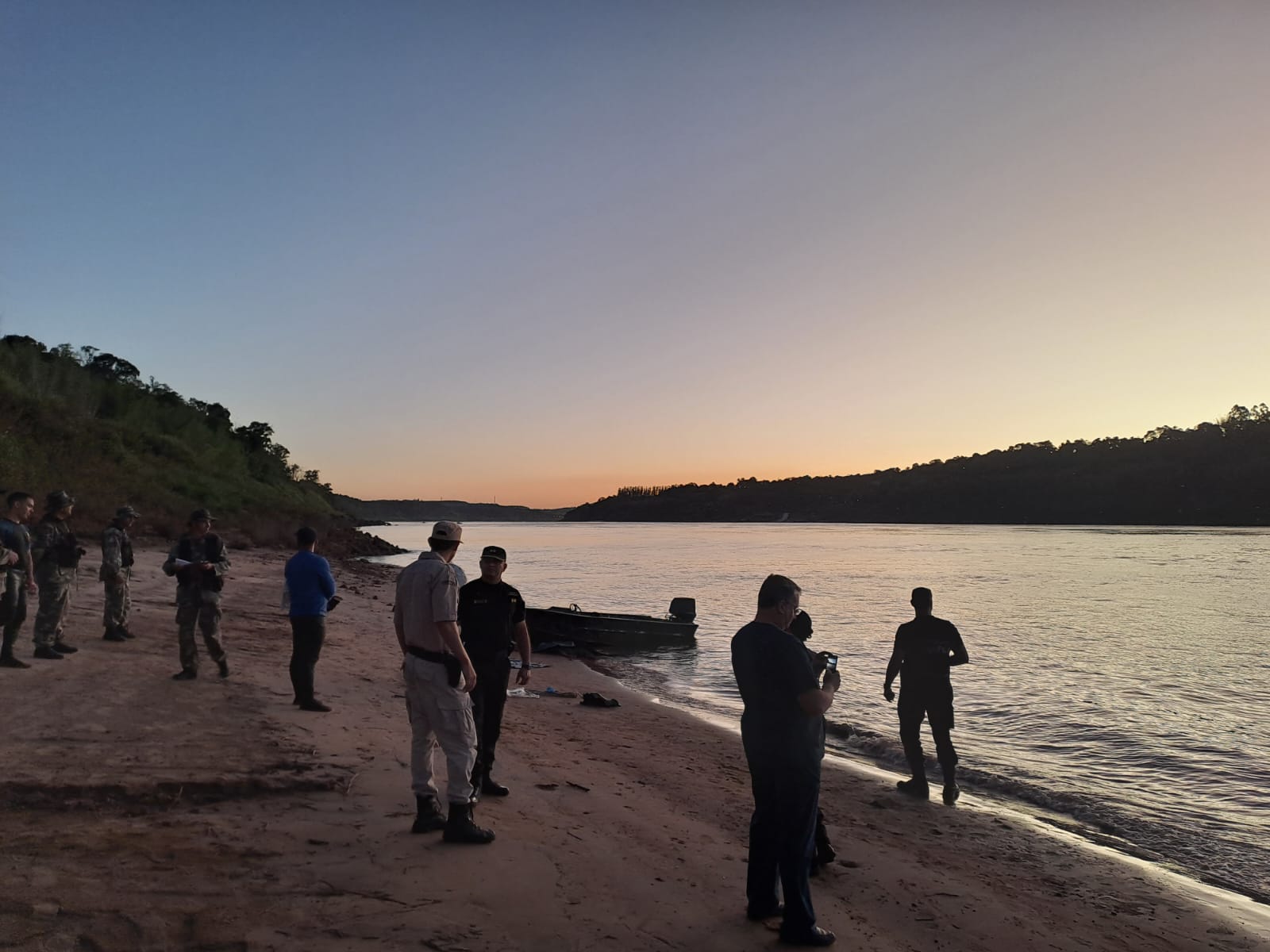 Encontraron el cuerpo de los dos hermanitos ahogados en el Río Paraná