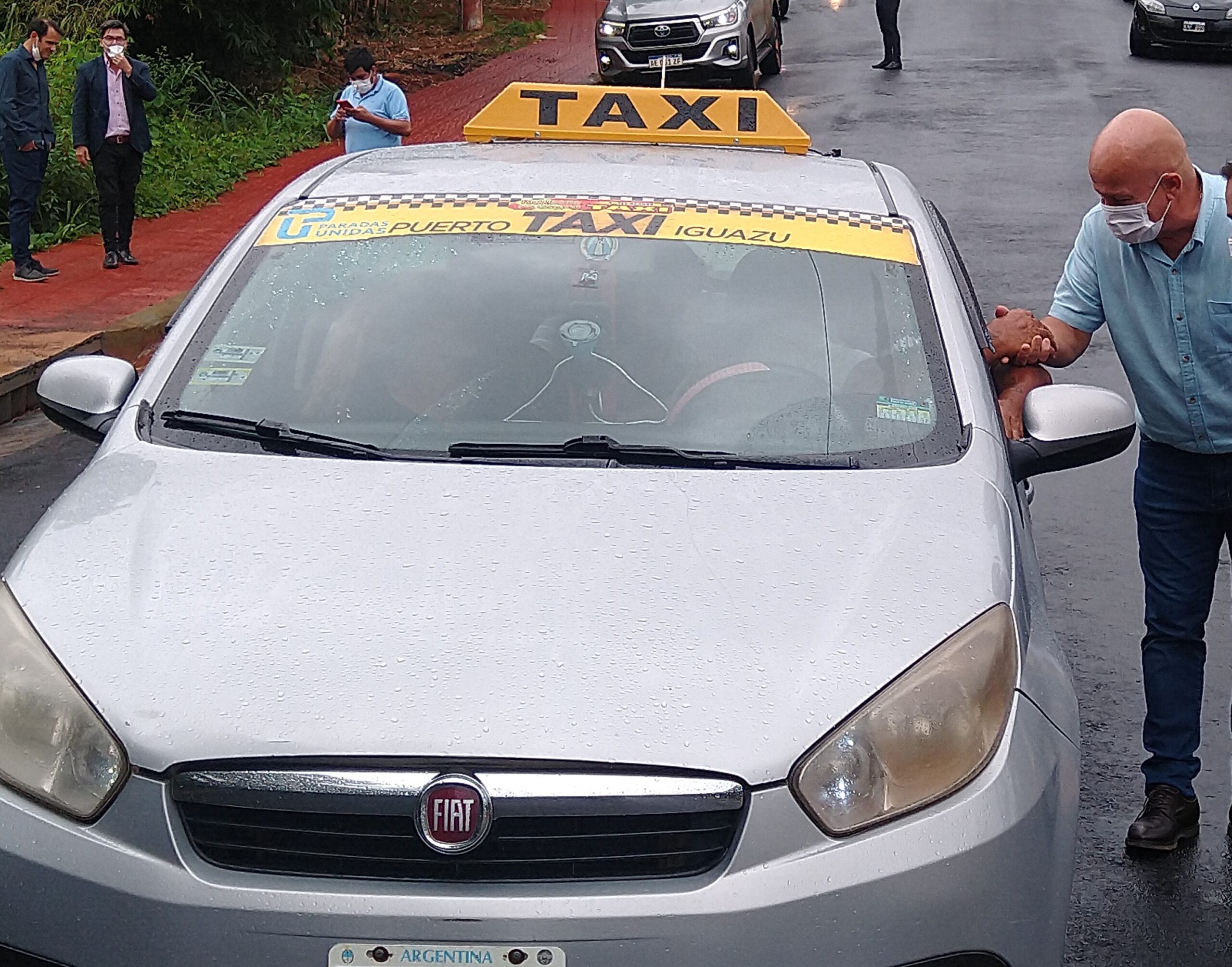 Iguazú: El municipio se comprometió a trabajar en la regularización de las tarifas de taxis y remises