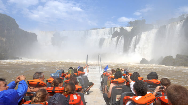 Aumentó al caudal del rio Iguazú y se rehabilitó la gran aventura