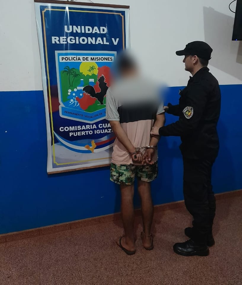 Joven que agredió un perro con un hacha y amenazó a una familia fue detenido: está relacionado con al menos 4 robos