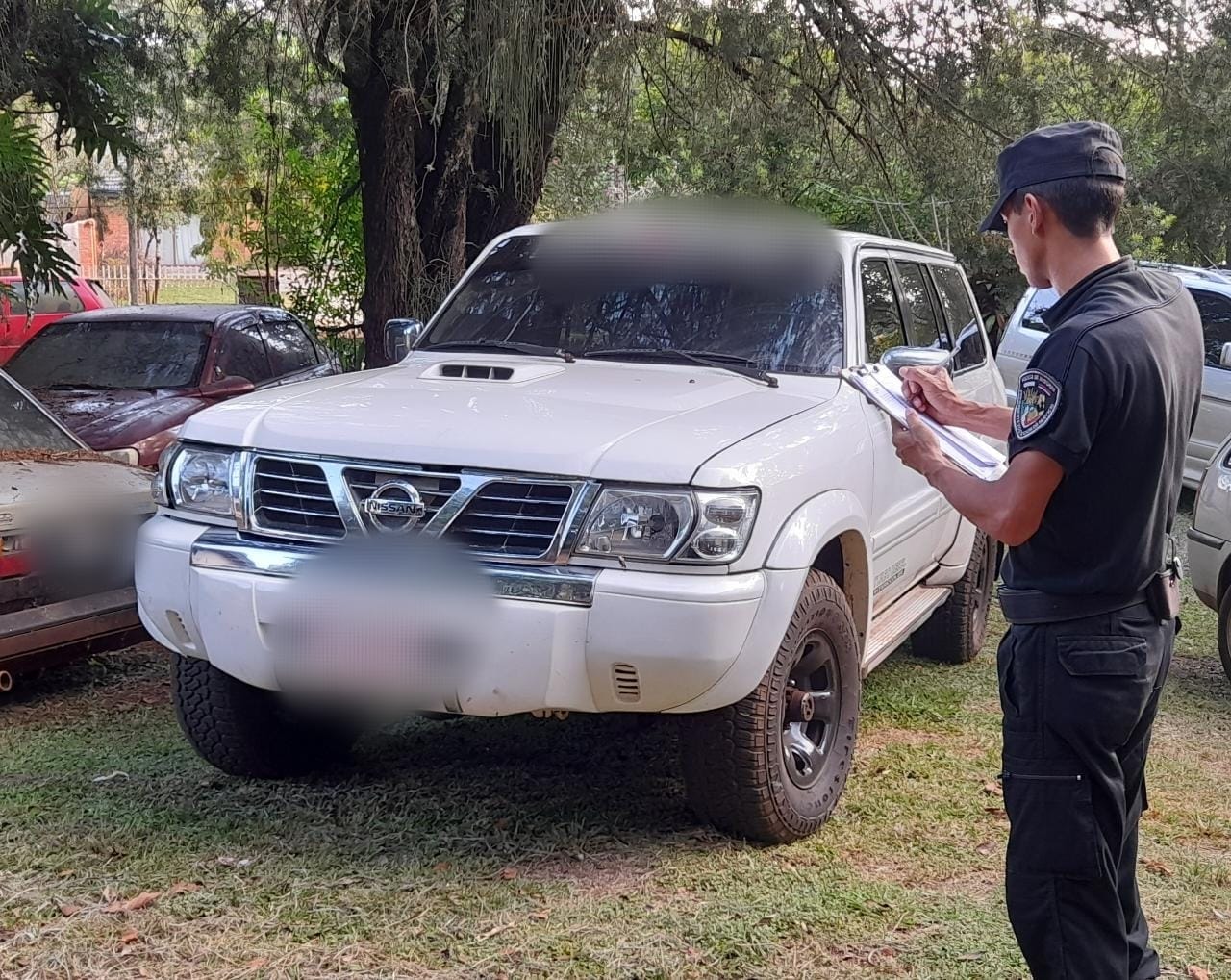 Incautaron 58 litros de combustible transportados irregularmente en una camioneta