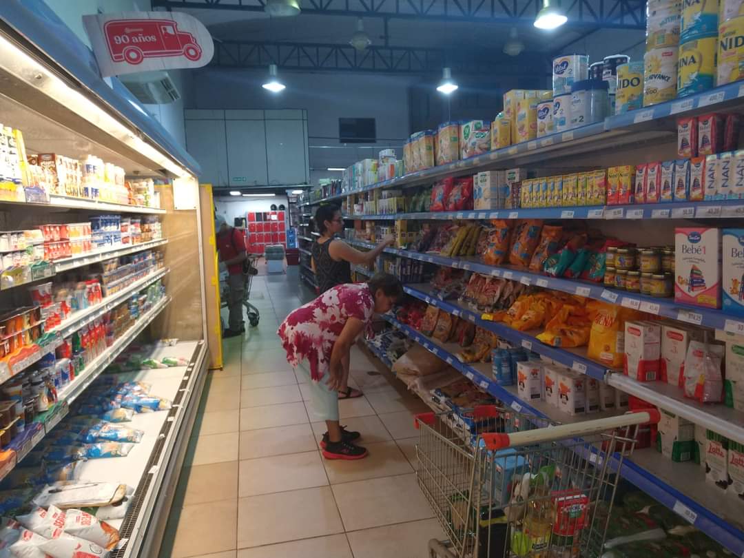 La inflación de enero marcó un 6% y llevó la interanual a 98,8%